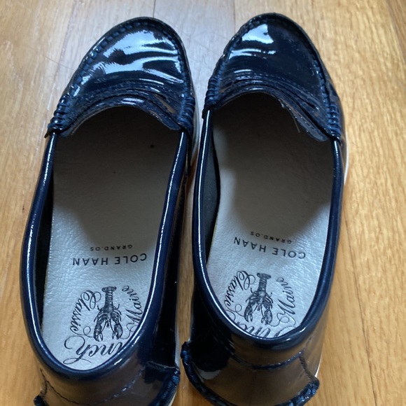 Cole Haan Grand OS pinch LTE Maine classic penny loafer Navy Patent - Picture 2 of 7
